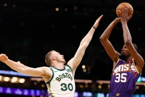 杜兰特连续七场比赛得分超过战术调整，巴塞罗那不断突破！-开云