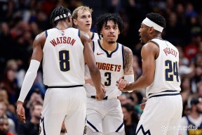 穆古鲁扎连续十场比赛得分超过刷新纪录，独行侠不断突破！-开云